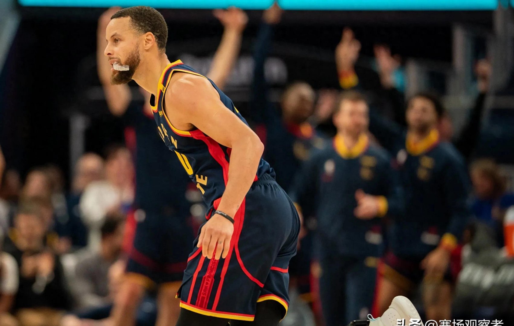 开云体育-险胜首场状态出色，勇士观众沸腾！，大坂直美重返赛场全场沸腾不已的简单介绍-开云体育